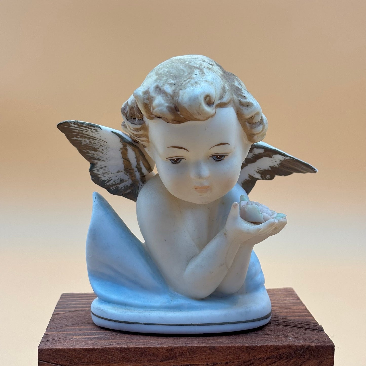 Norcrest Vintage Cherub Figurines — Pair of Angels with Wings