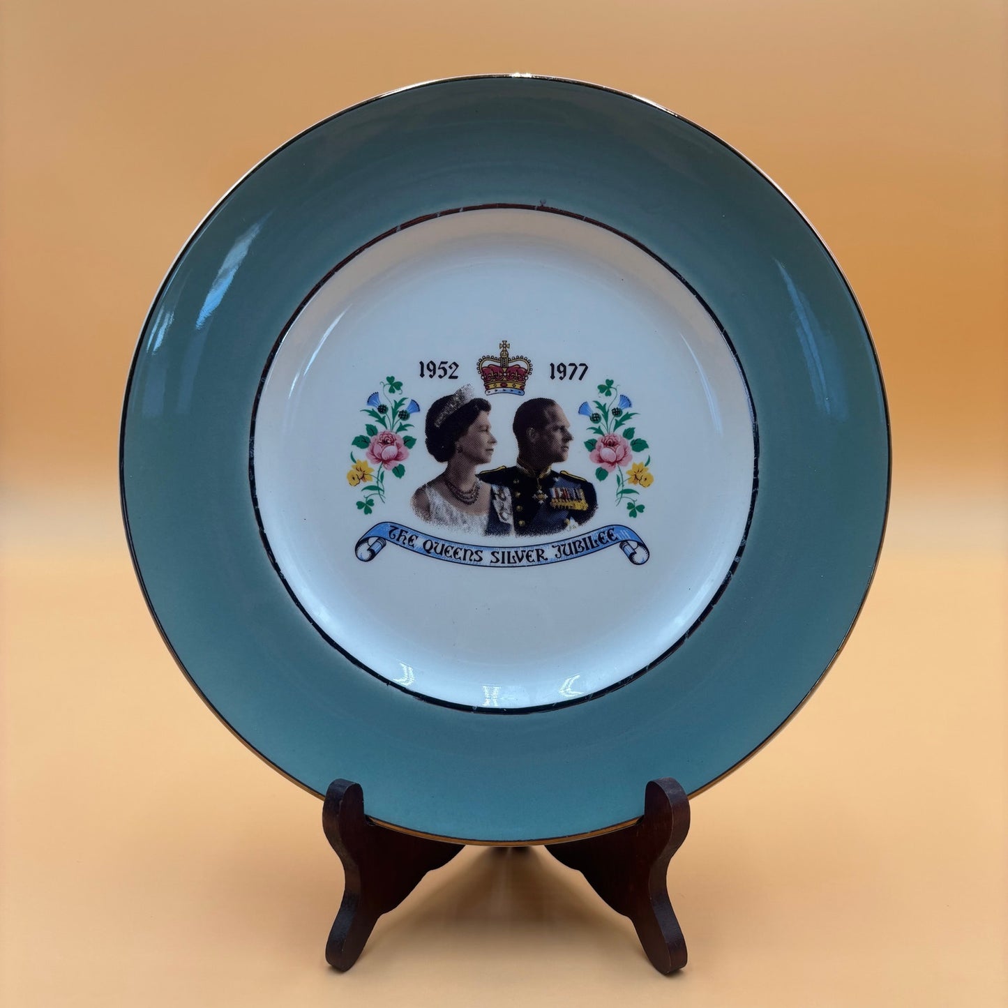 VTG 1977 Queen Elizabeth Silver Jubilee Plate - Western Germany