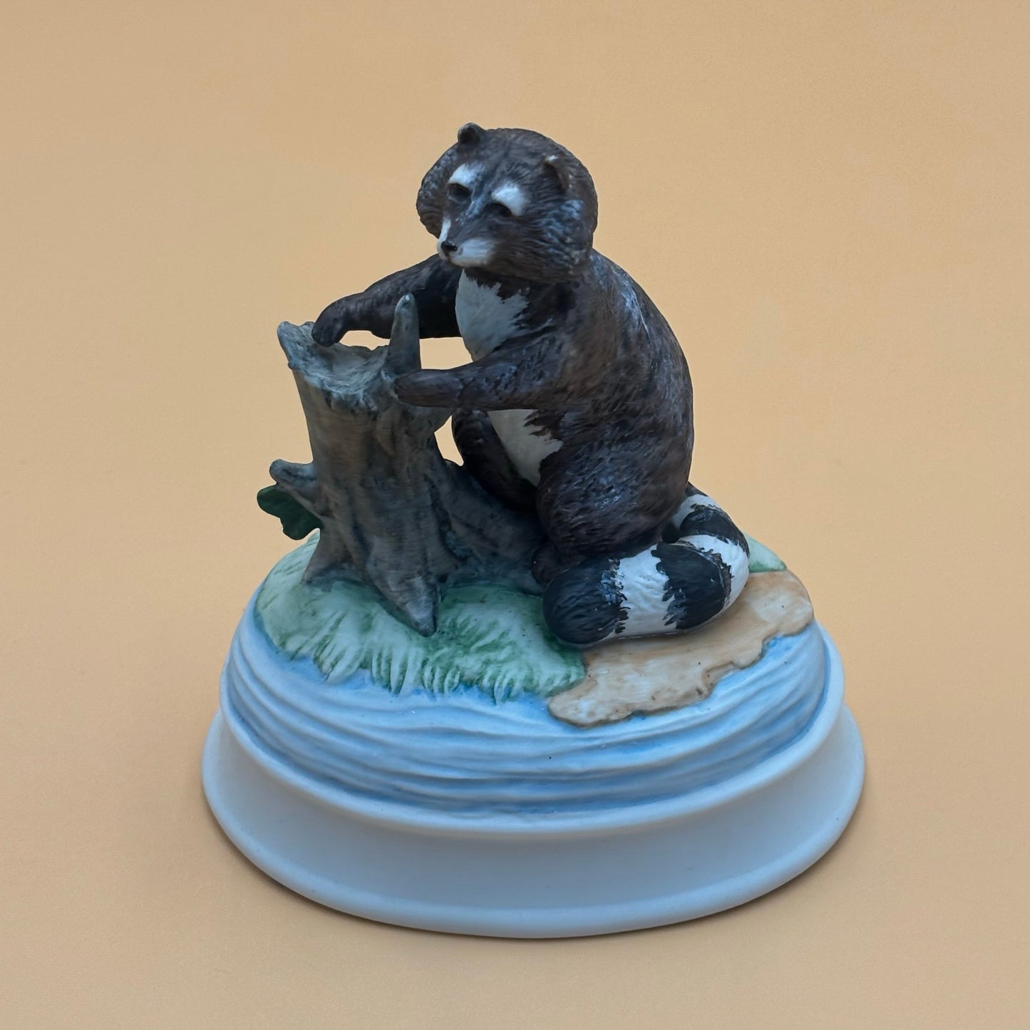 Vintage Gorham Raccoon Music Box - "Oh What A Beautiful Morning"