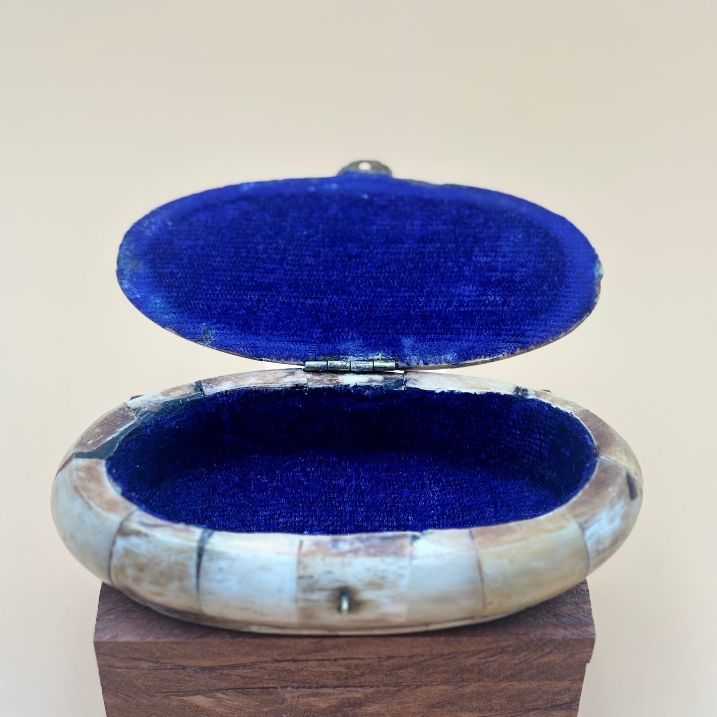 Vintage Indian Bone Inlay Trinket Box with Blue Velvet Lining – Handmade Art No. P187