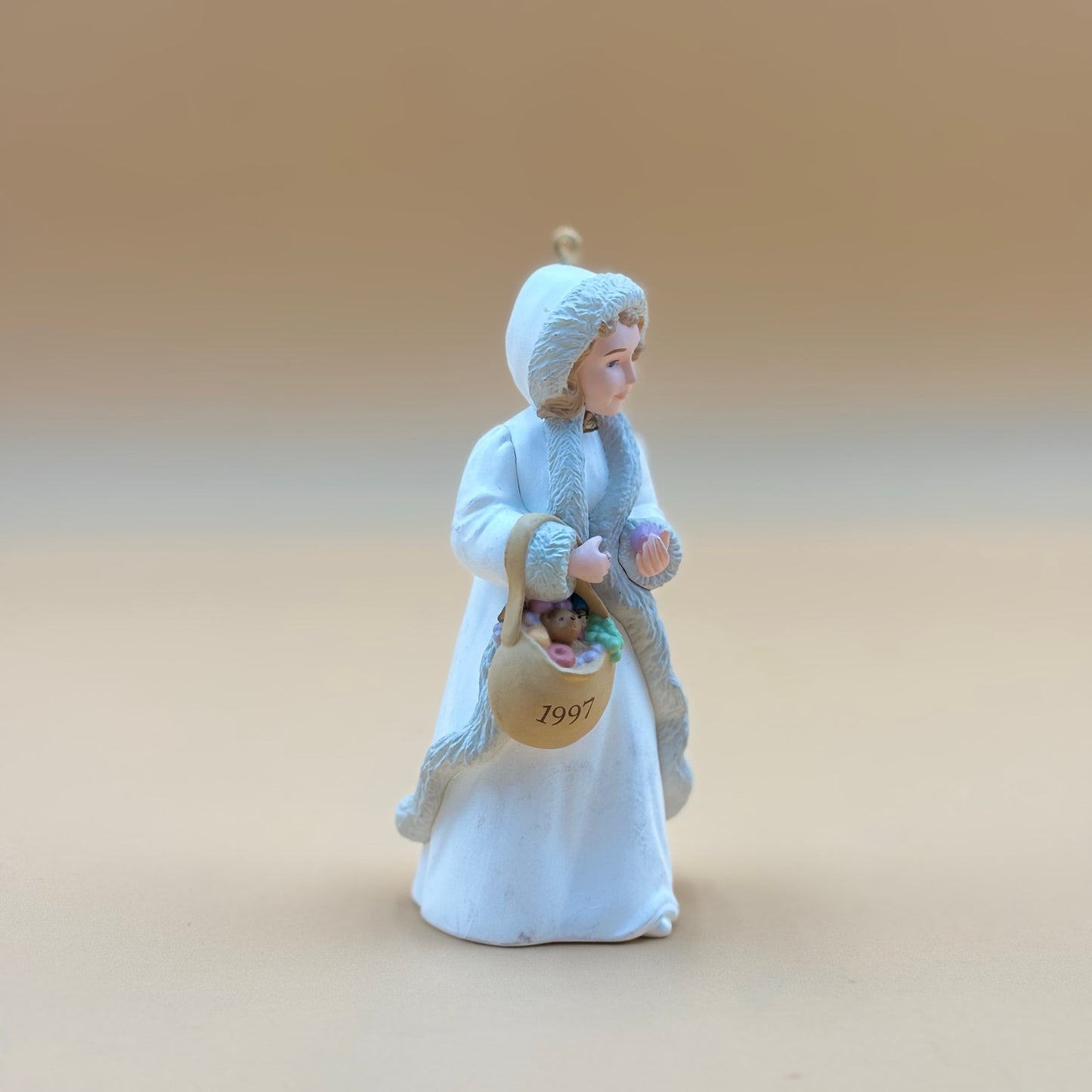 1997 Hallmark Keepsake “Kolyada” Ornament – Christmas Visitors Series