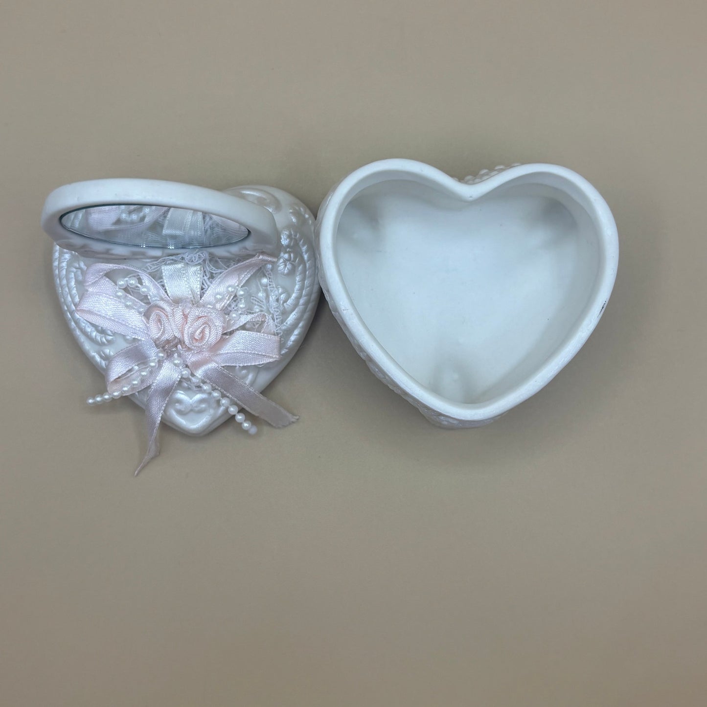 VTG White Ceramic Heart High Heel Trinket Box with Mirror