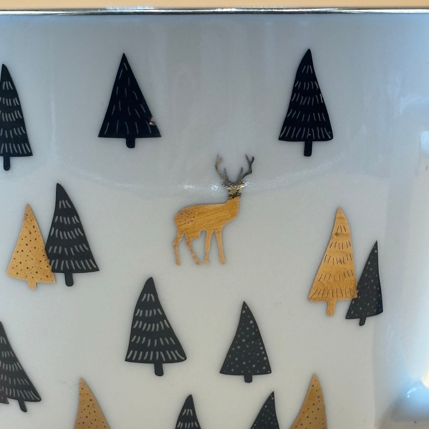 Vintage Holiday Latte Mug – Gold Pine Trees & Deer – 18oz Morris National