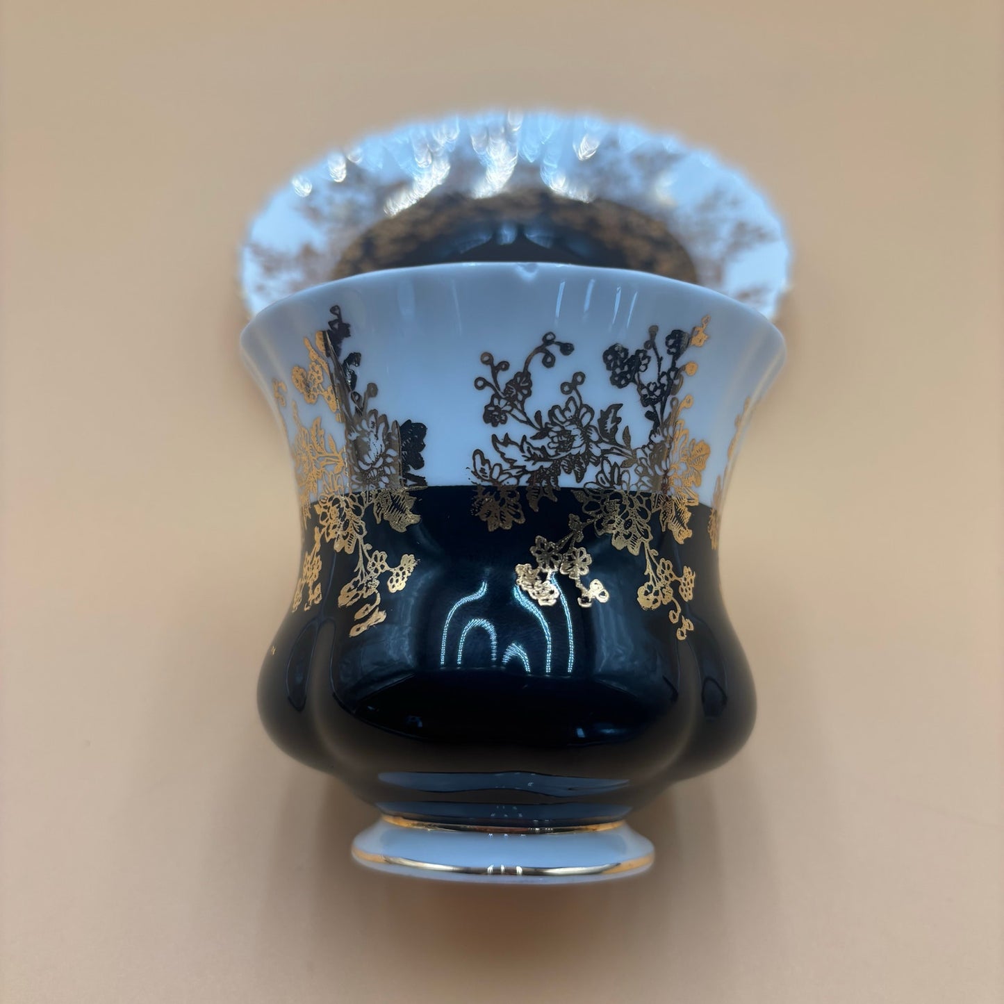 Royal Albert Bone China Teacup & Saucer – Regal Series (England)