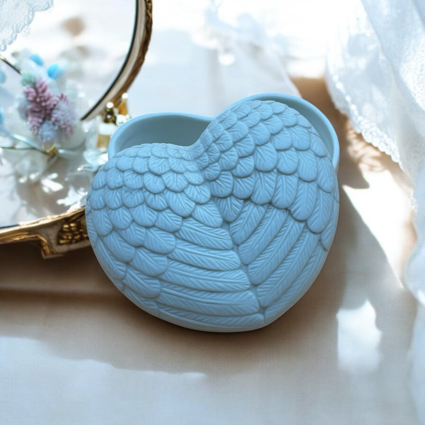 White Angel Wing Heart-Shaped Feather Trinket Box – Ceramic