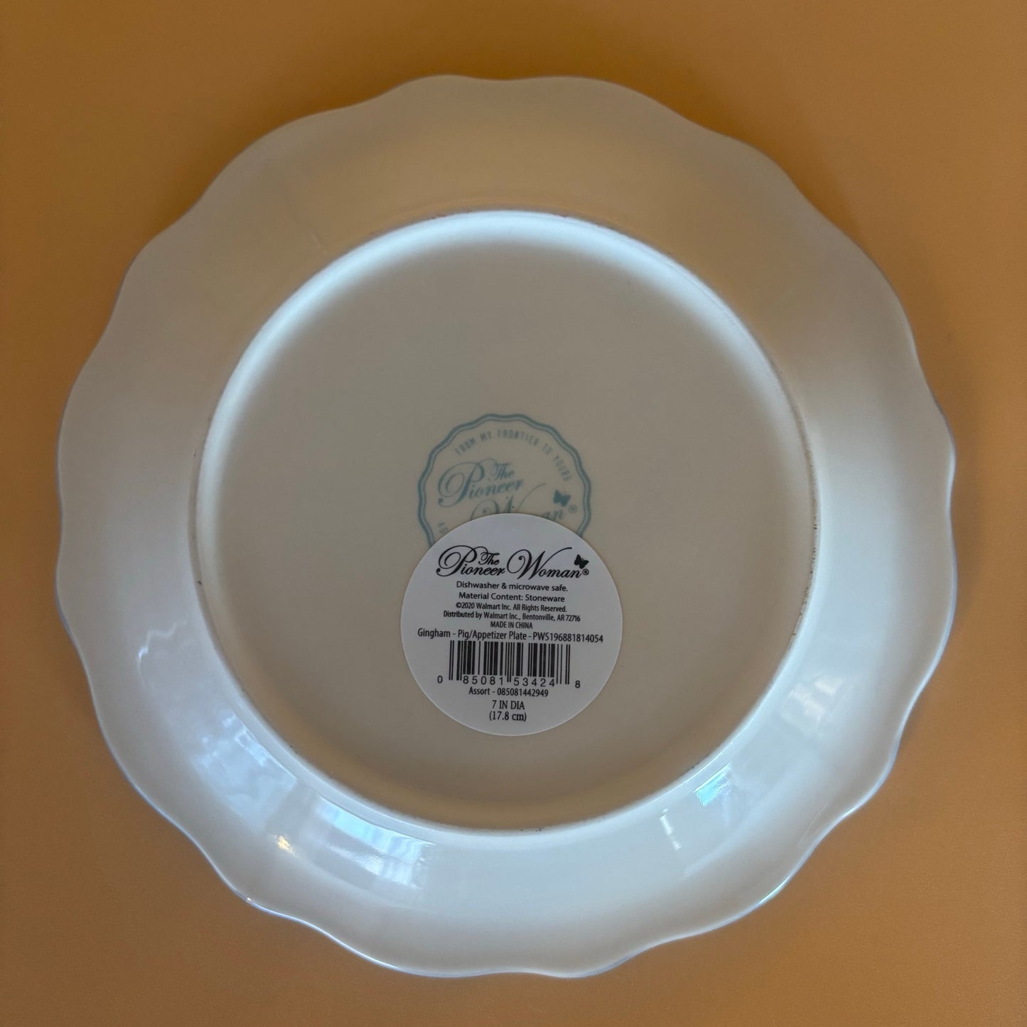 Set of 2 Pioneer Woman Decorative Plates - Cowboy Hat & Pig