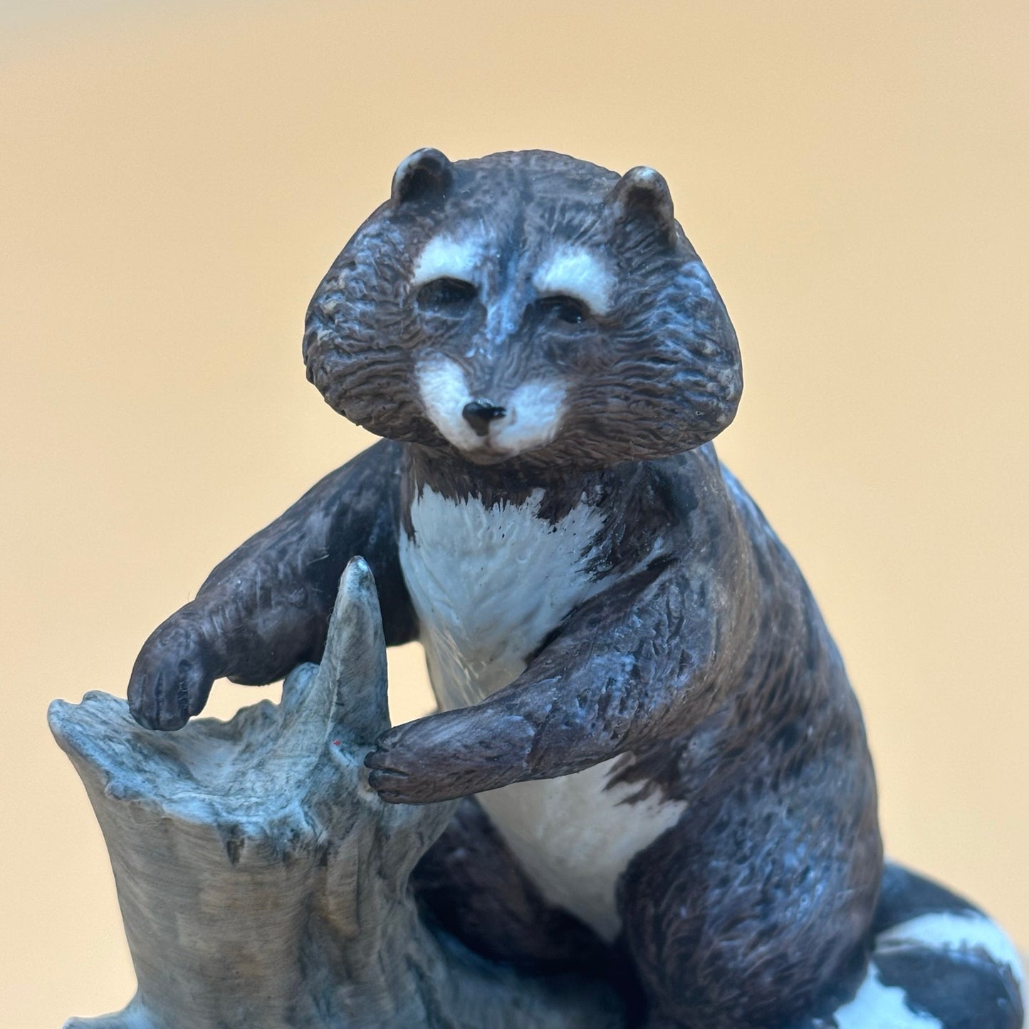 Vintage Gorham Raccoon Music Box - "Oh What A Beautiful Morning"