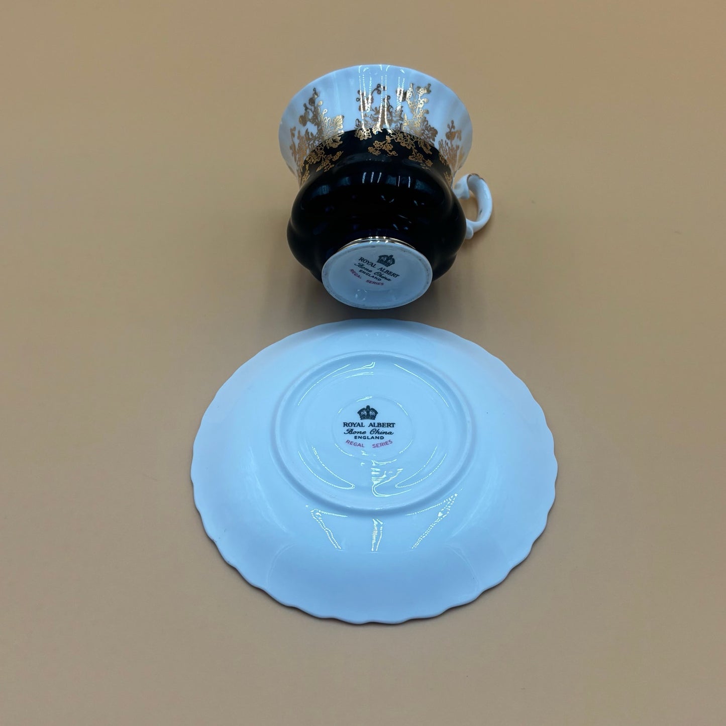 Royal Albert Bone China Teacup & Saucer – Regal Series (England)