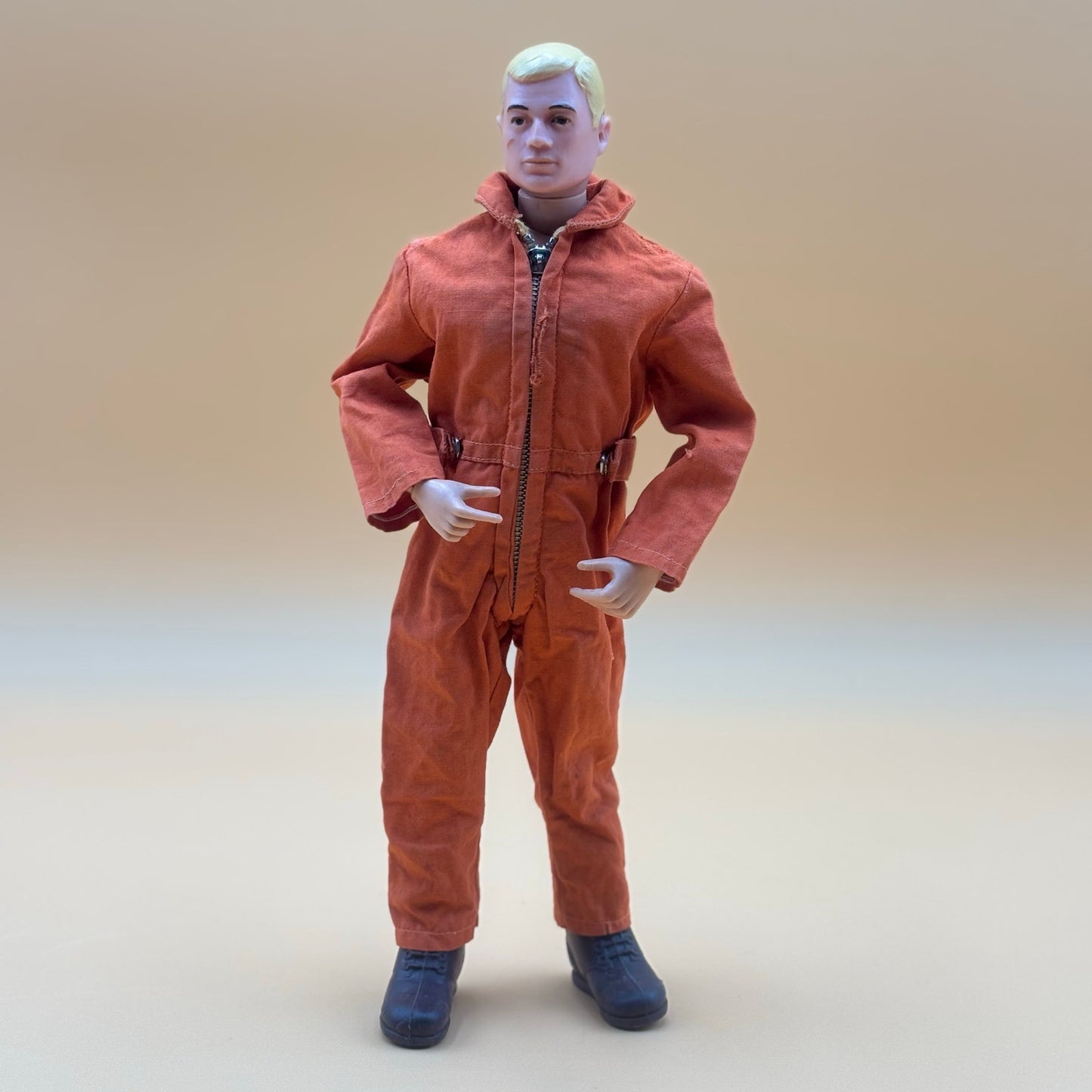 1964 Hasbro G.I. Joe Blonde “Scarface” Figure Outfits & Accessories – Original Vintage