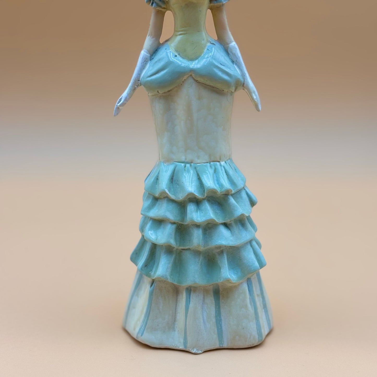 Southern Belle Bisque Figurine Elegant Vintage Lady (WMC 2009)