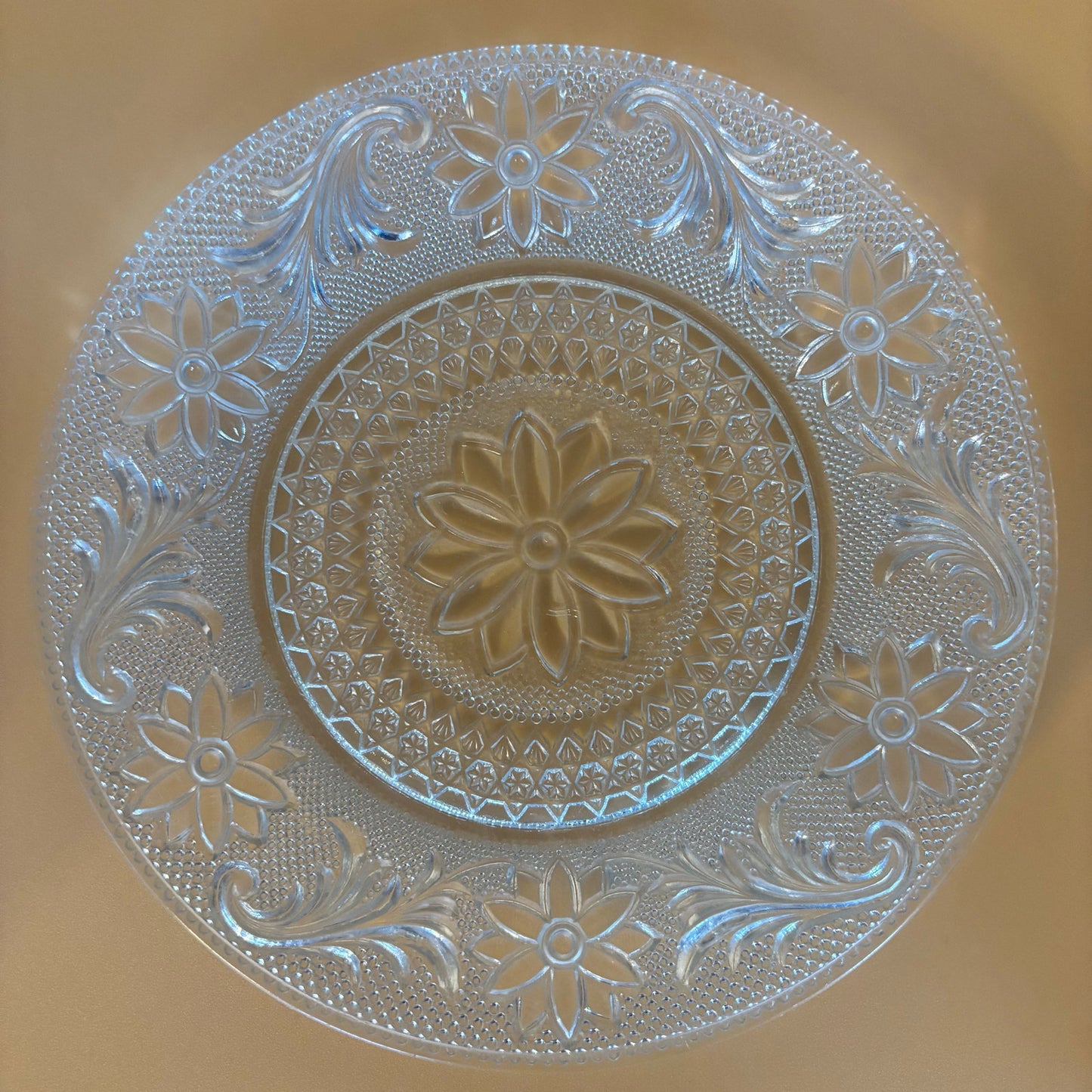 Vintage Set-4 Anchor Hocking Sandwich Glass Luncheon Plates - 8"