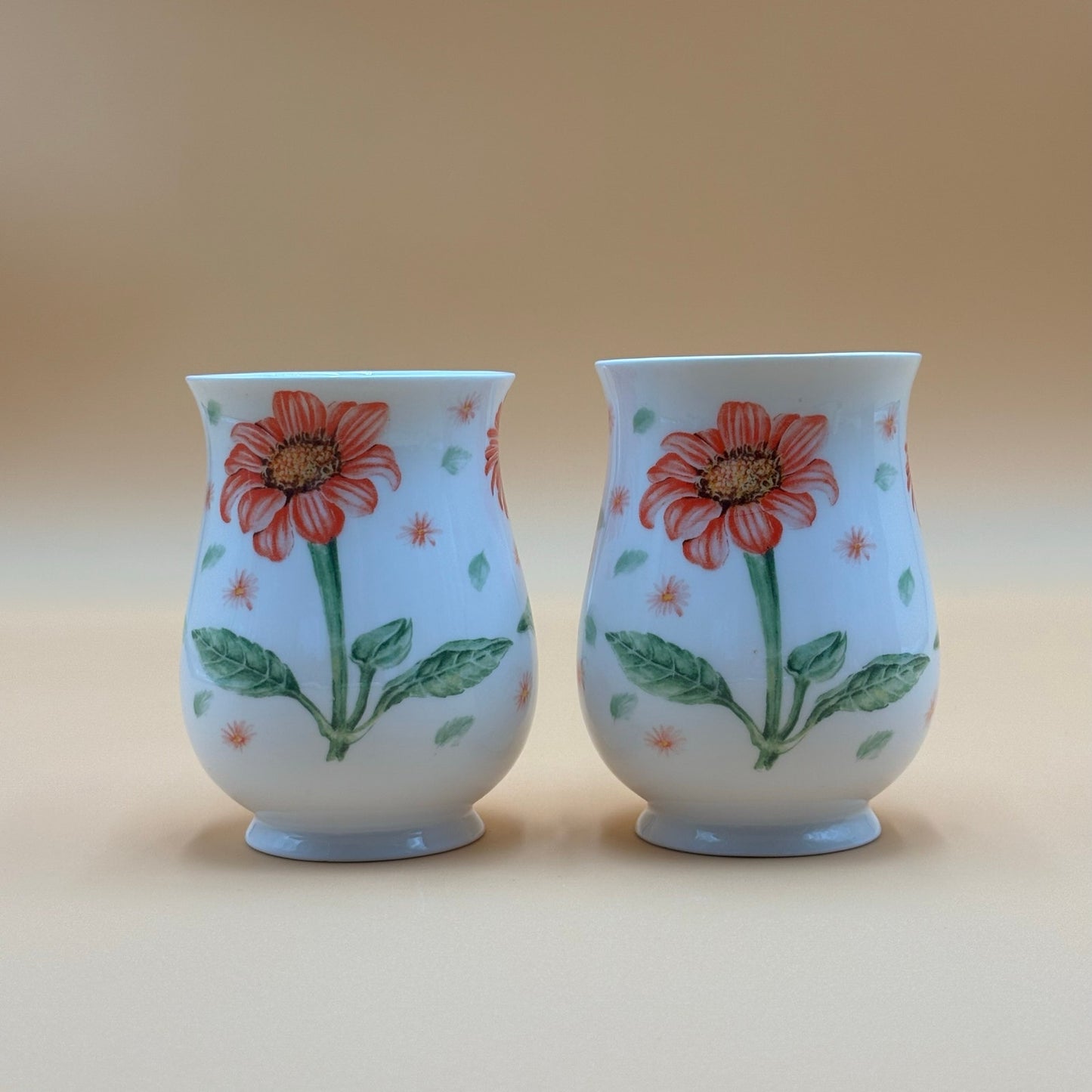 Set of 2 Fine Bone China Floral Mugs - Orange Gerbera Daisy