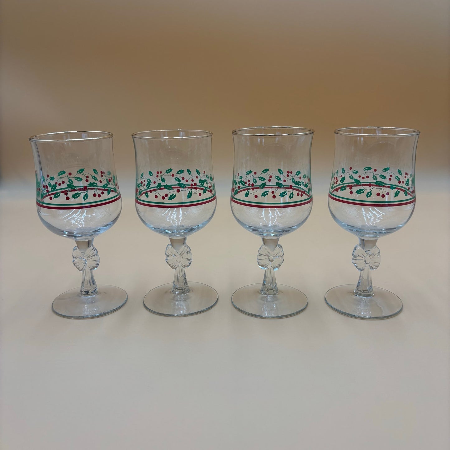 Vintage Libbey Holly & Berries Highball Glasses – Set of 4 – 1980s Christmas Collection