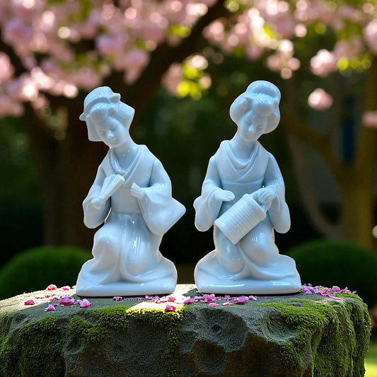 Pair of Porcelain Geisha Figurines – White Glazed Ceramic – Japan-Inspired Decor