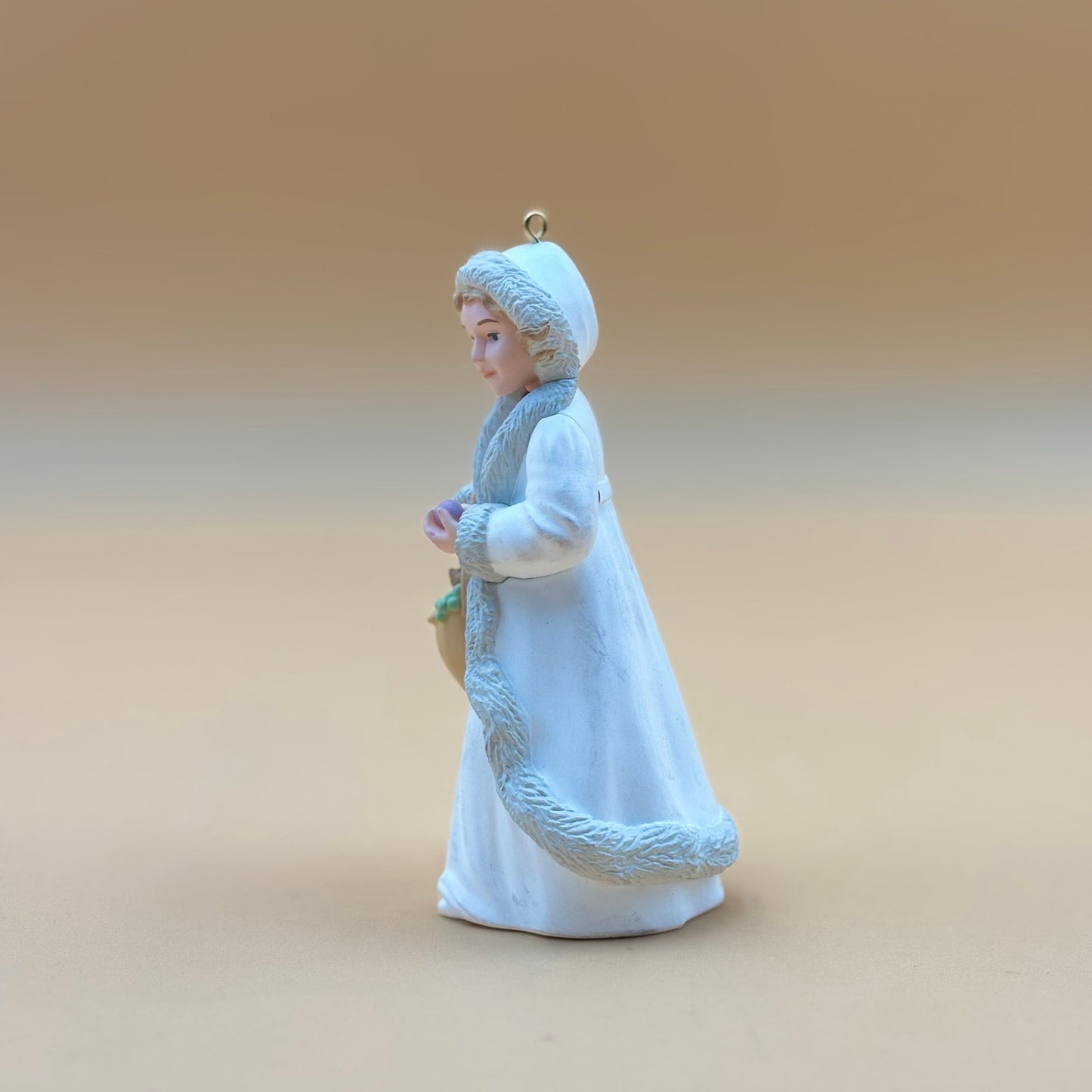 1997 Hallmark Keepsake “Kolyada” Ornament – Christmas Visitors Series