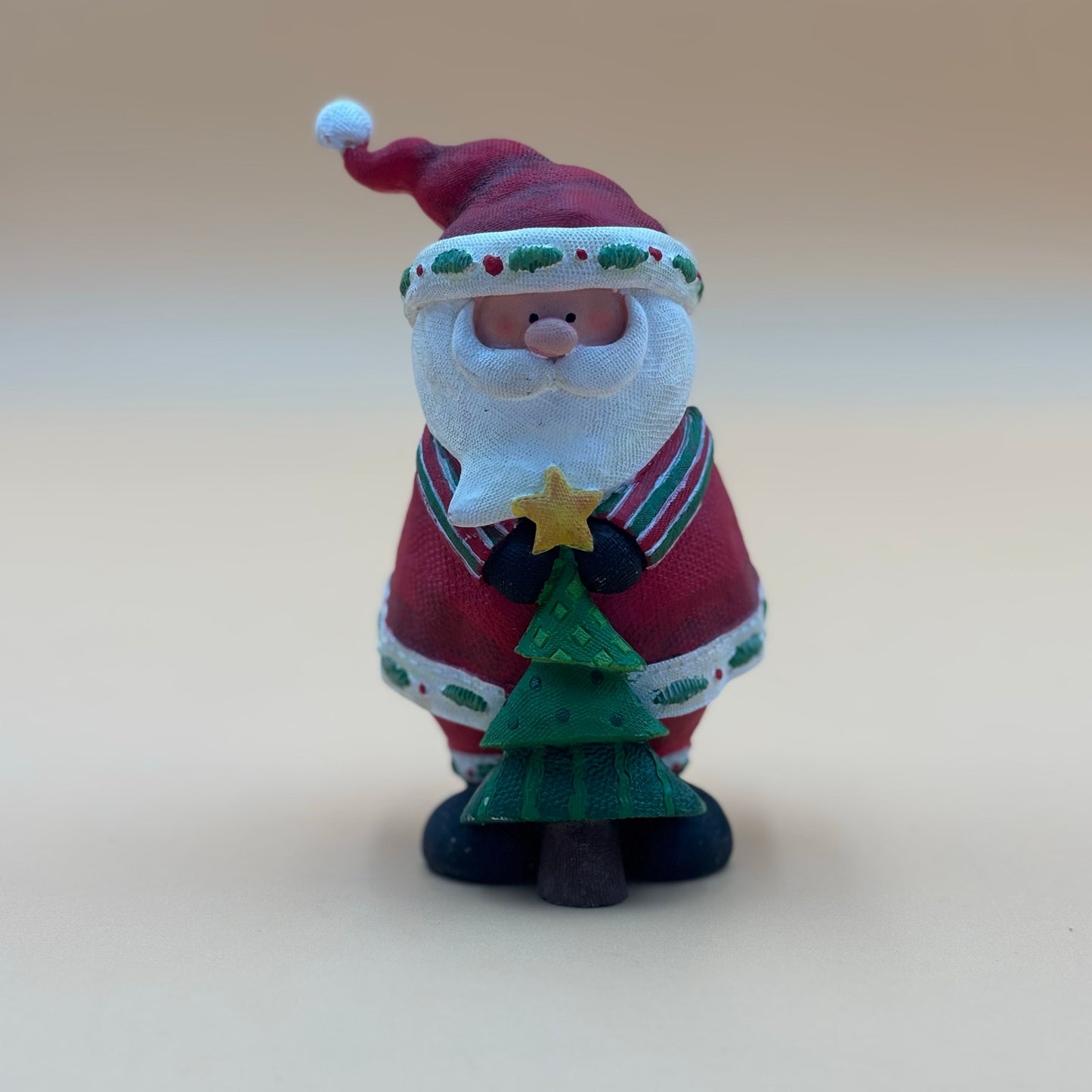 Pair of Santa Claus Resin Figurines – Festive Christmas Decor