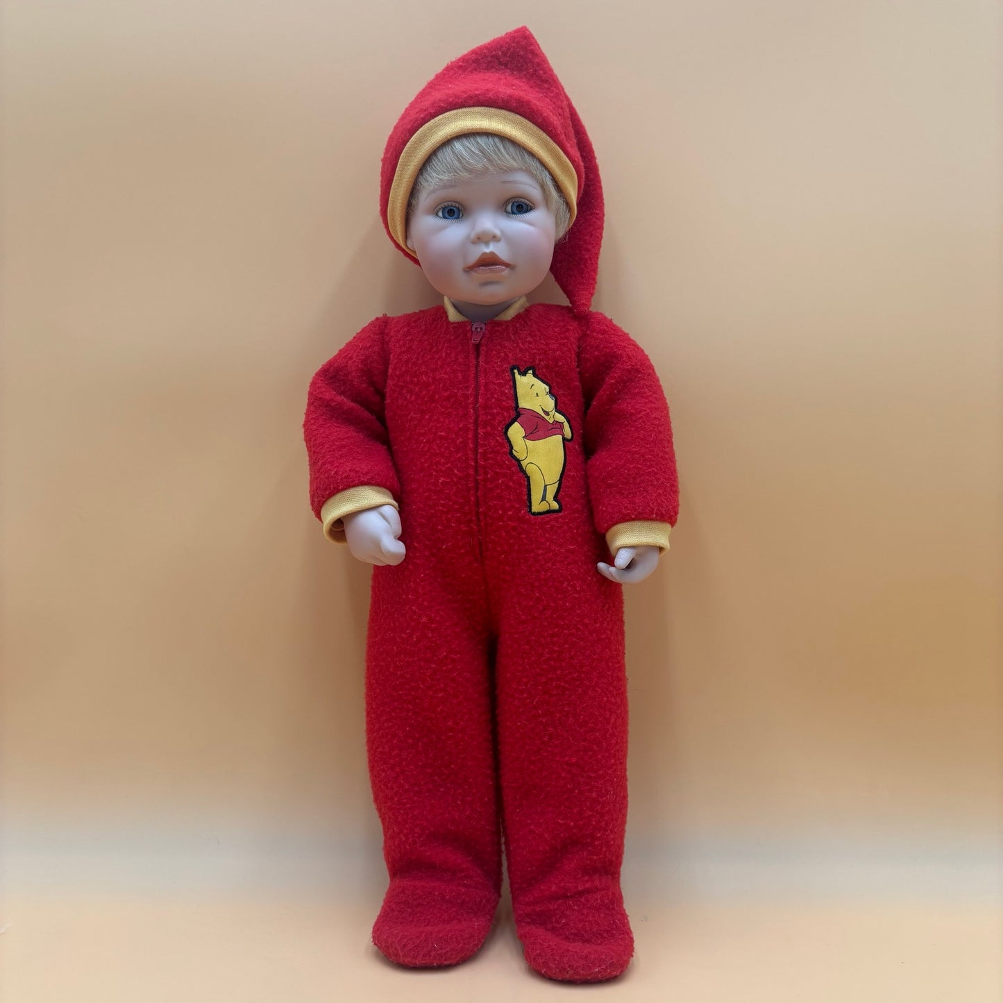 Ashton Drake Galleries "It's Time for Bed Pooh" Porcelain Doll #7582FF