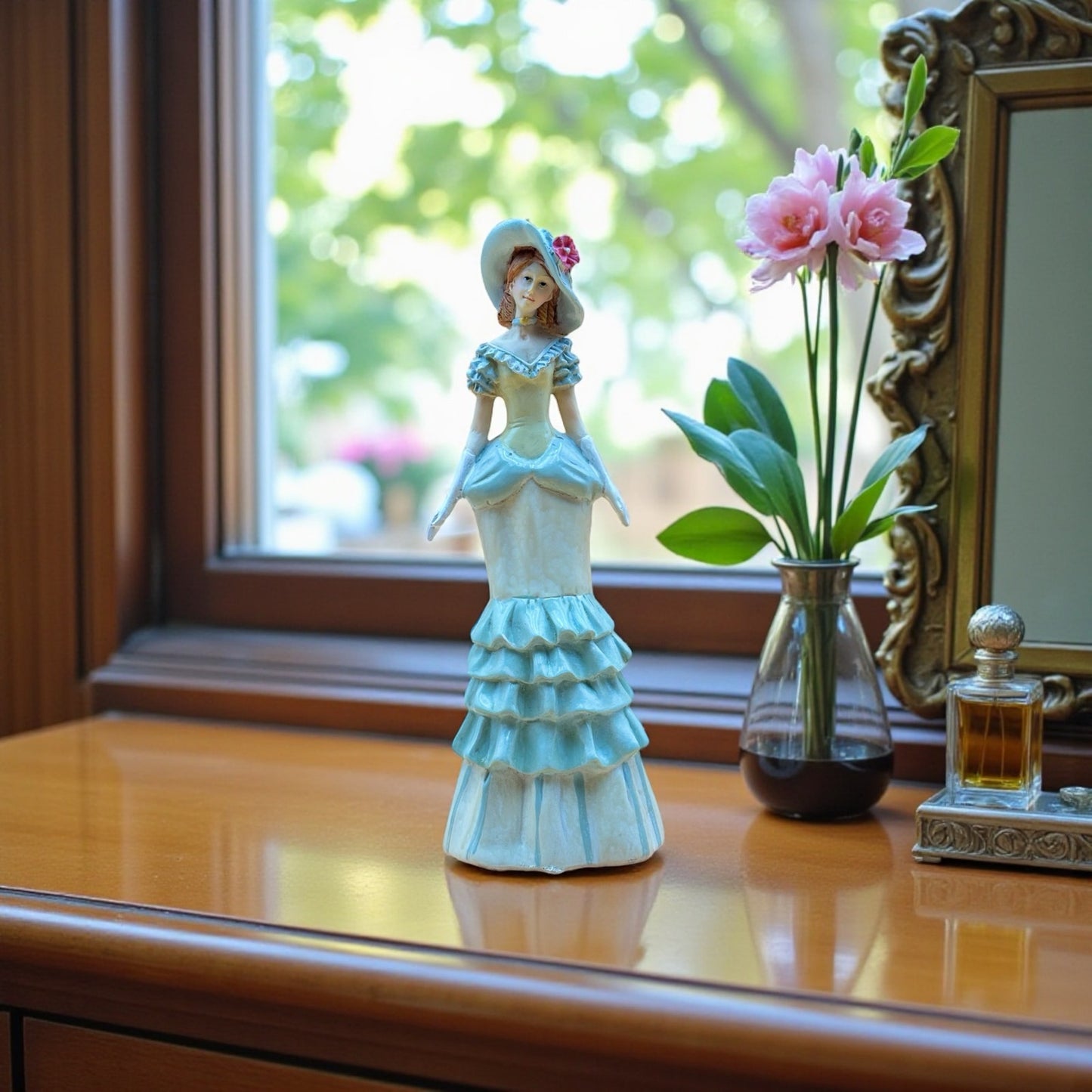 Southern Belle Bisque Figurine Elegant Vintage Lady (WMC 2009)