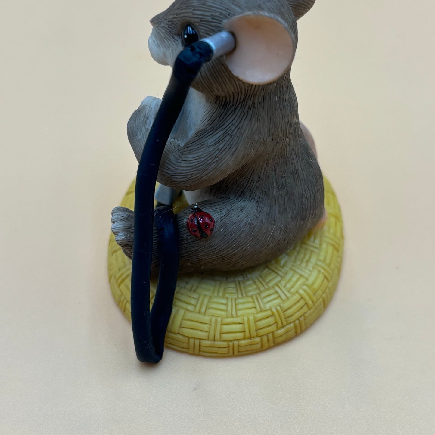 Charming Tails "Listen To Your Heart" Figurine #89/152 - With Box