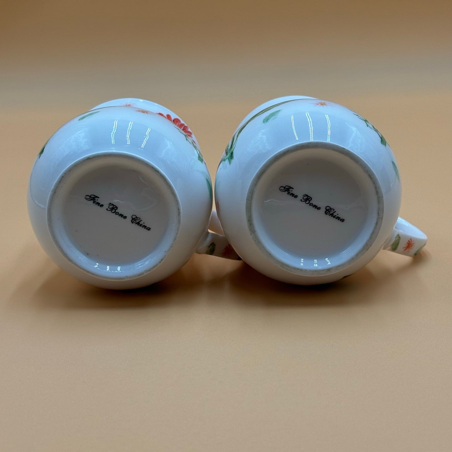 Set of 2 Fine Bone China Floral Mugs - Orange Gerbera Daisy