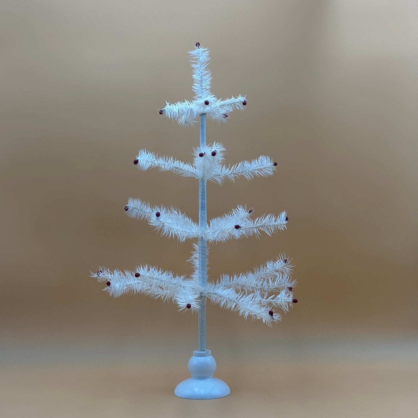 White Feather Goose Christmas Tree with Red Berries – 24” Vintage Style
