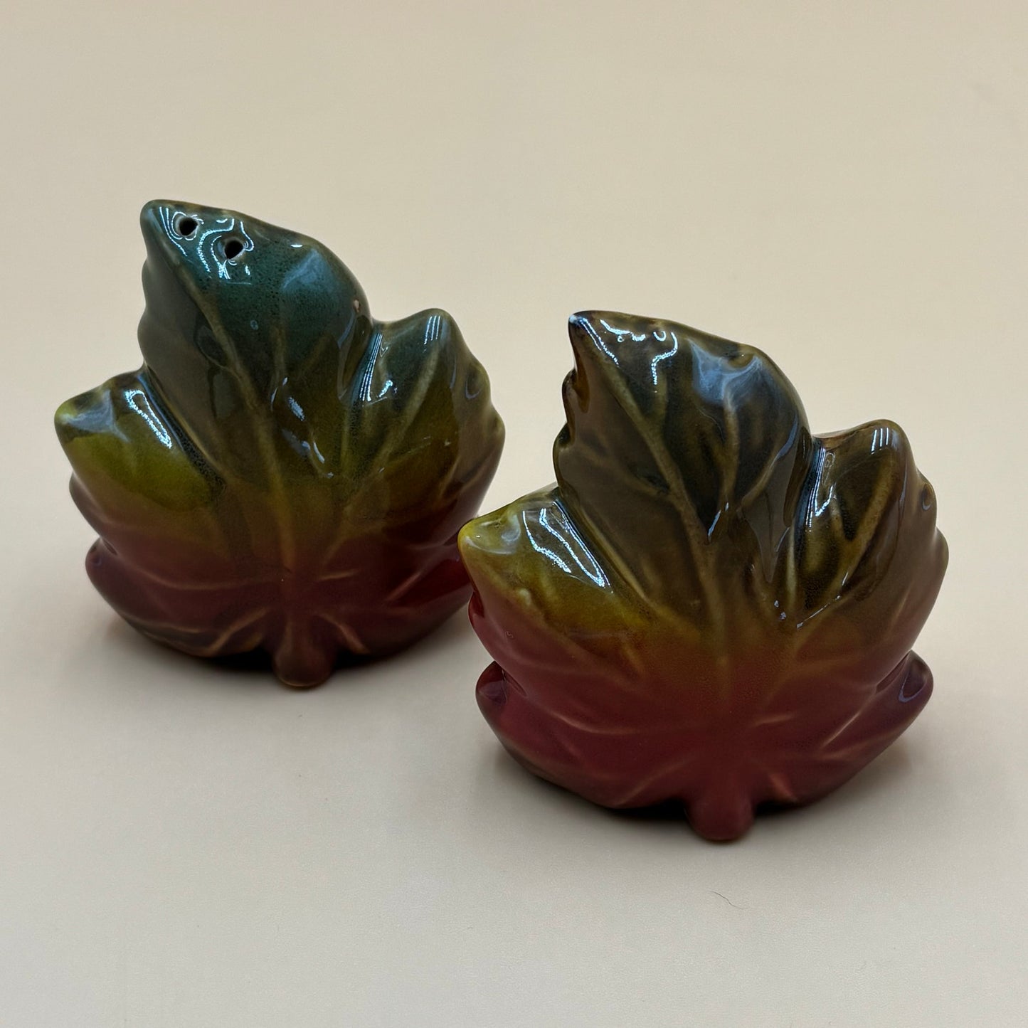 Vintage Maple Leaf Salt and Pepper Shakers