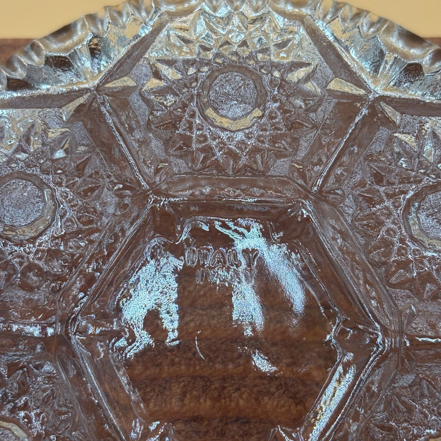 Vintage Pressed Glass Trinket Dish - Set of 4 - Starburst Hexagon Pattern