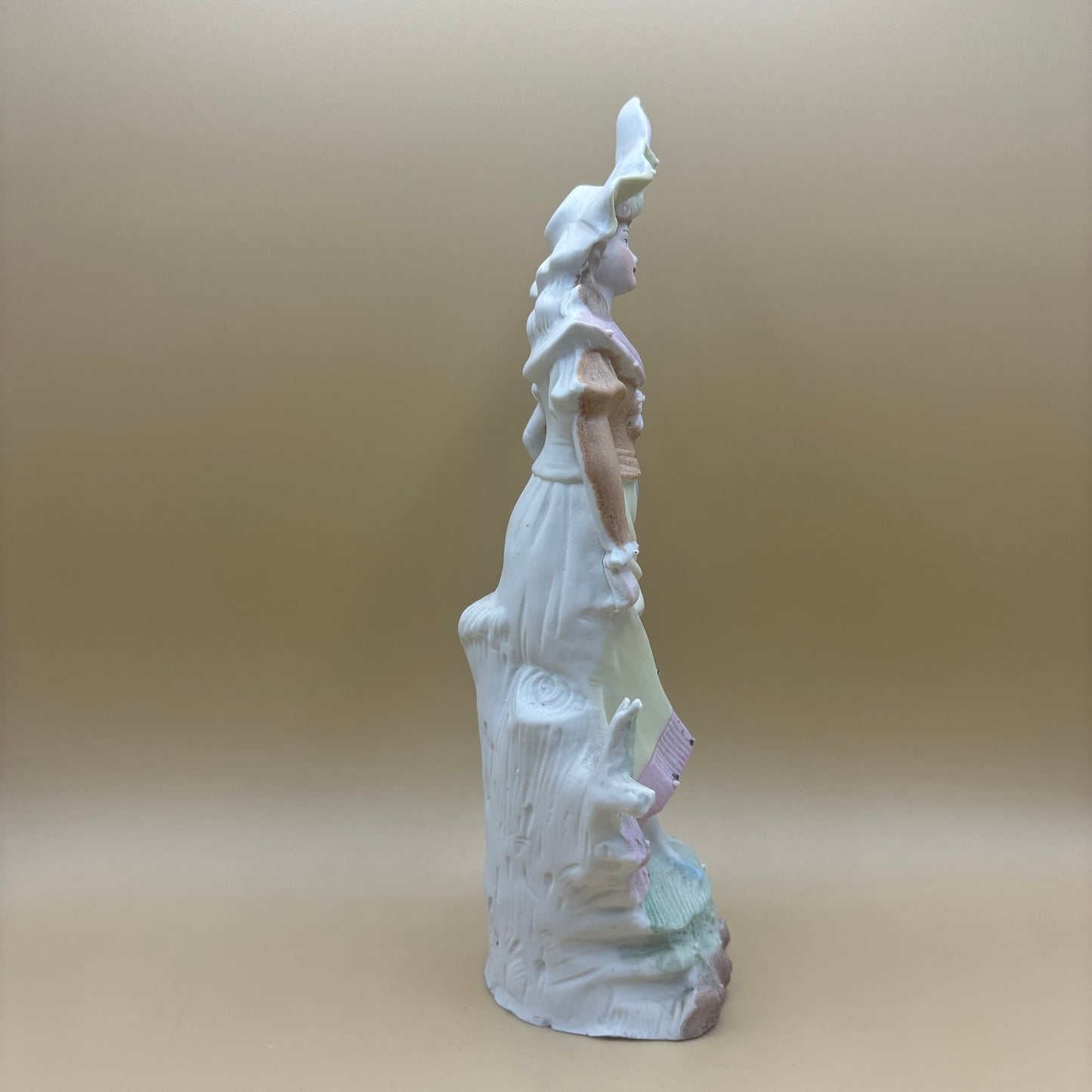 VTG Victorian Lady Figurine with Feathered Hat